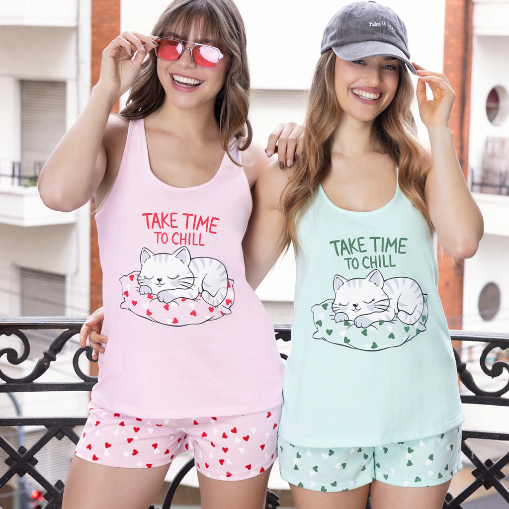 Pijama jersey gatitos suave y adorable